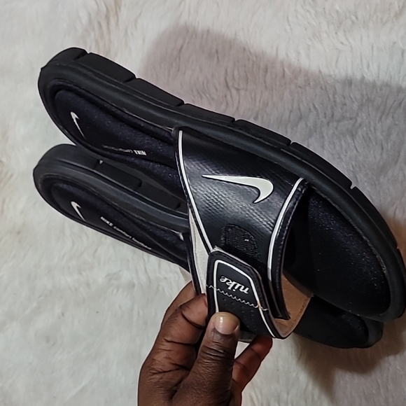 Nike comfort footbed soft foam slides beach vacation 360883-011 Sz10 black white - Picture 2 of 14